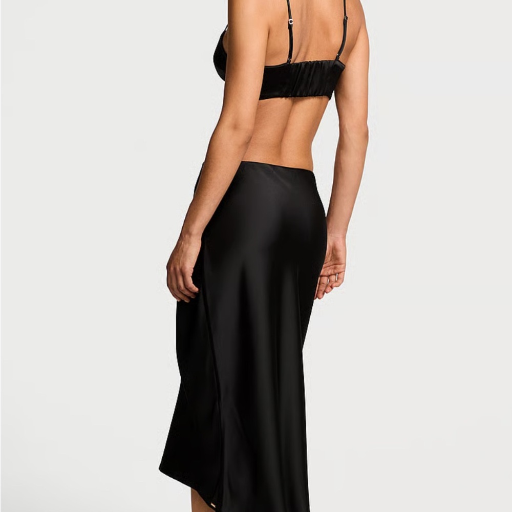Victoria’s Luxe Satin Crop Bandeau Top Slip Skirt Set Black.  Pencil skirt L